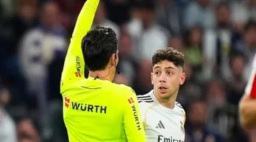 ريال مدريد يفقد خدمات فالفيردي في مباراة واحدة بعد طرده بالديربي